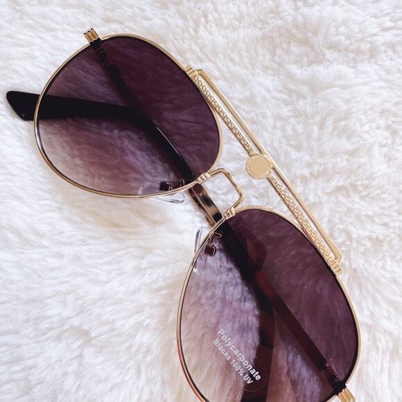 Donna Black W/ Gold Rim Aviator Sunglasses - Picture 2 of 11